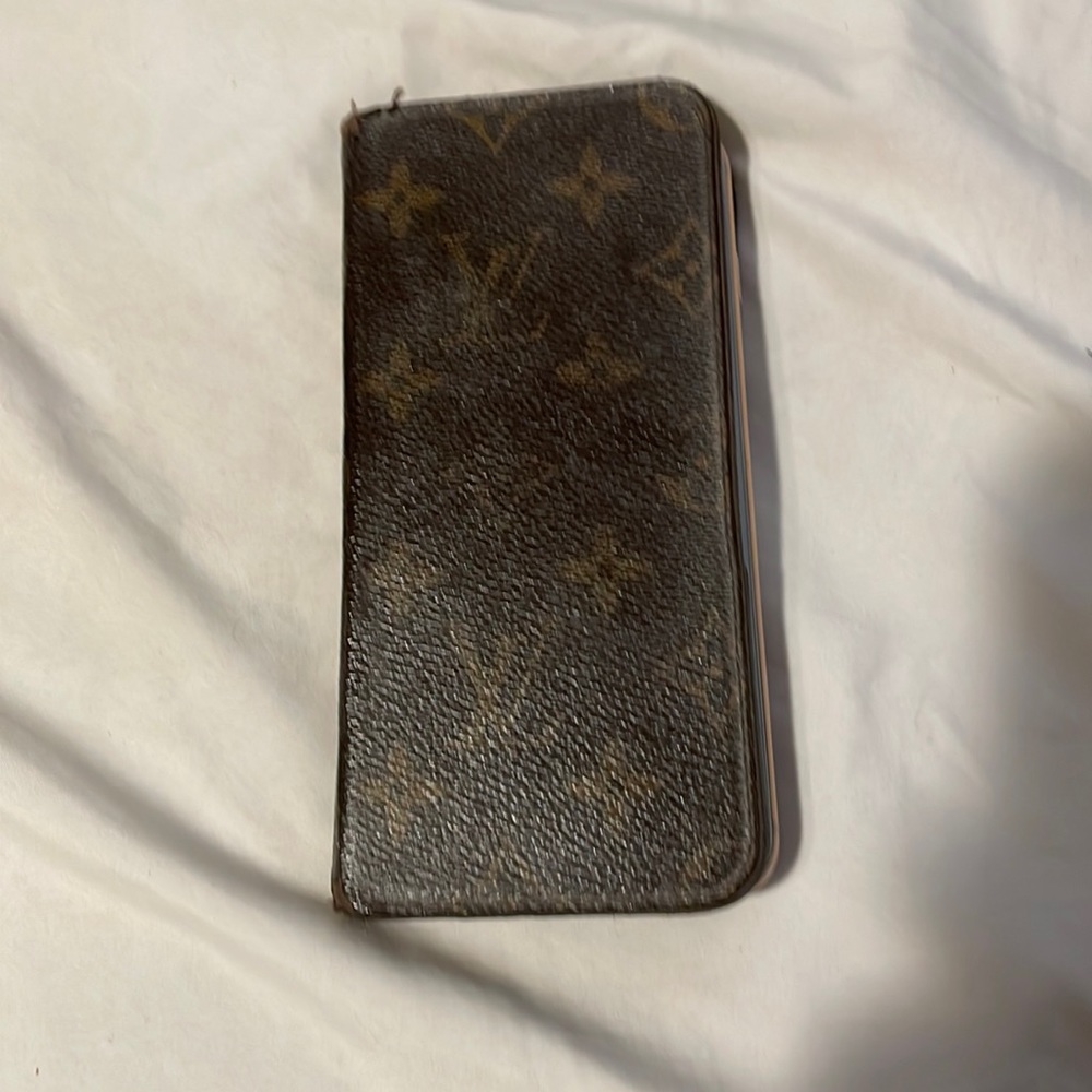 Louis Vuitton iPhone case great condition for iPhone 8plus